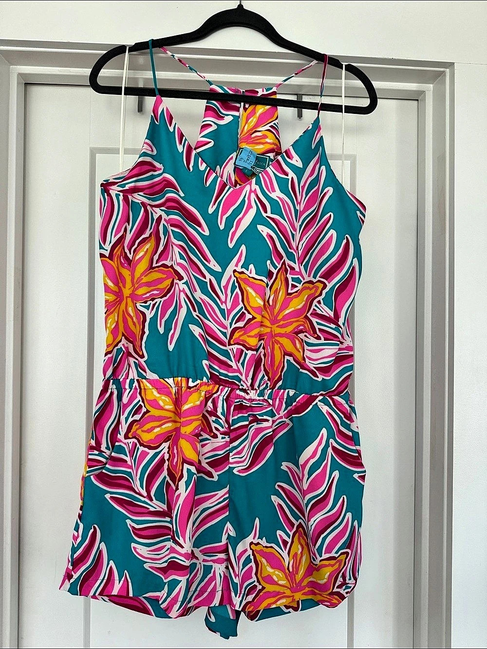 Southern Frock Floral Romper in Blue & Pink Size Large Like New
